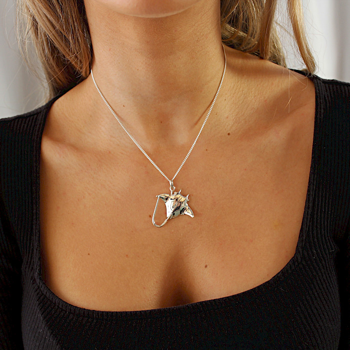 Sterling Silver Manta ray Necklace 